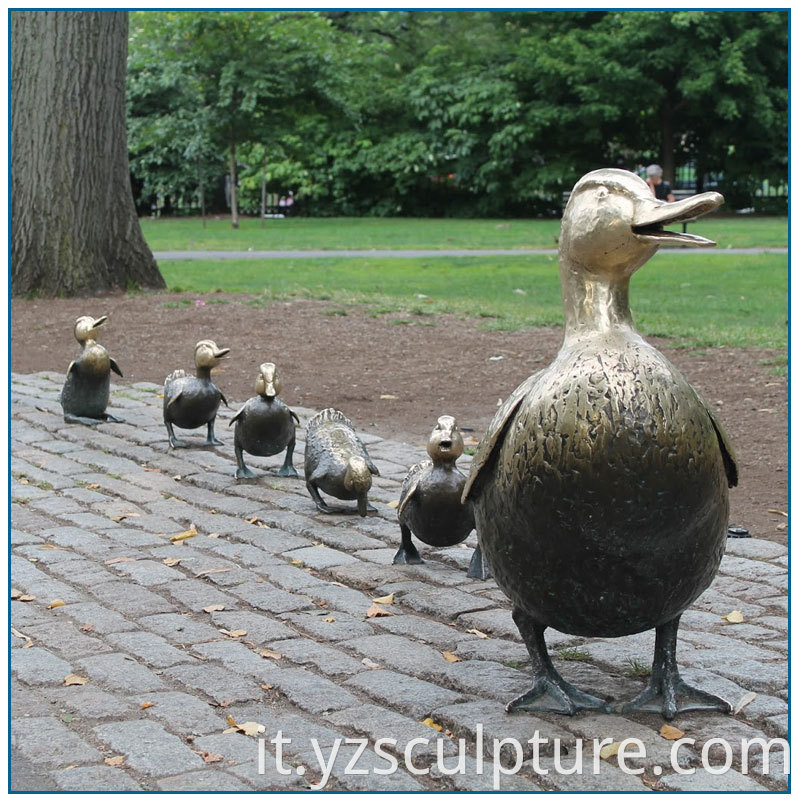 Bronze Duck Statue For Garden decoration